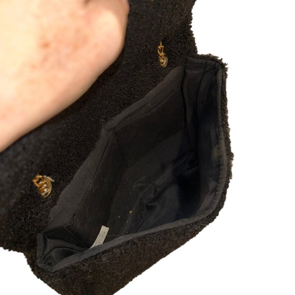 Black Teddy Bear Sherpa gold chain shoulder hand bag - Picture 2 of 4